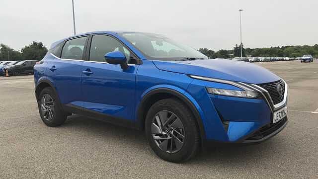 Nissan Qashqai 1.3 DiG-T MH Acenta Premium 5dr Petrol Hatchback